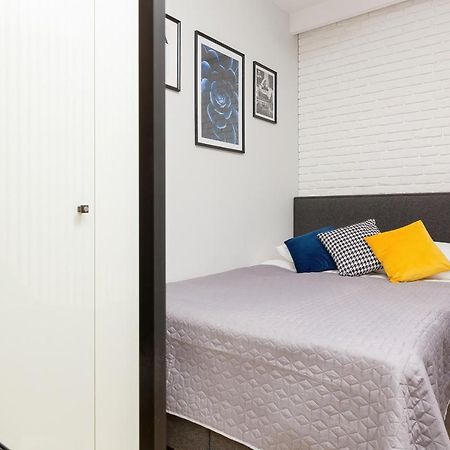 Moduo Gardens Apartment By Renters Prestige وارسو المظهر الخارجي الصورة